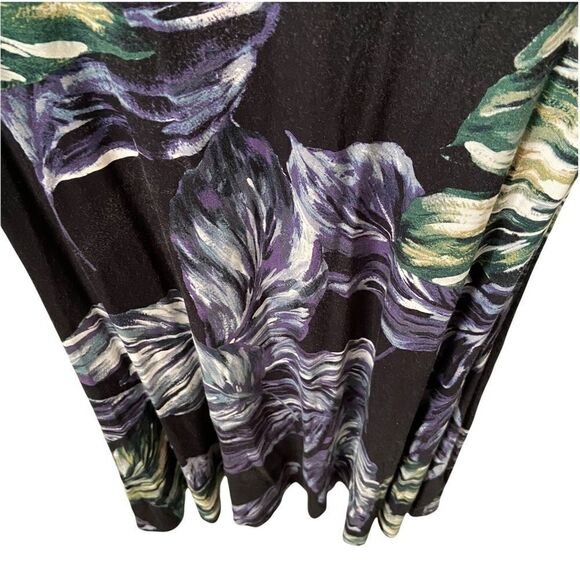 C&C California Sleeveless Floral Flowy Dress in Size Medium - Picture 5 of 11